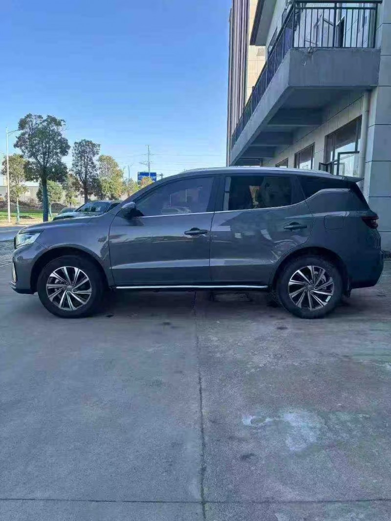 襄阳22年吉利远景5