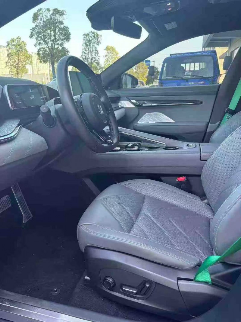 襄阳23年极氪汽车0016