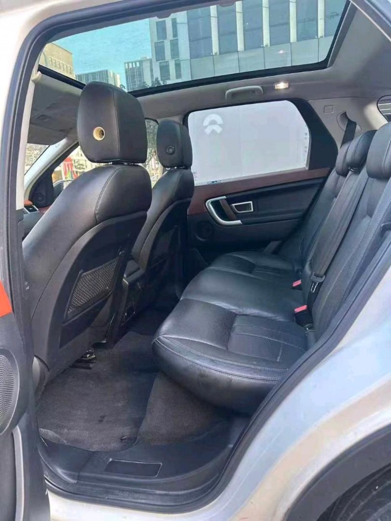 广州16年路虎发现神行5