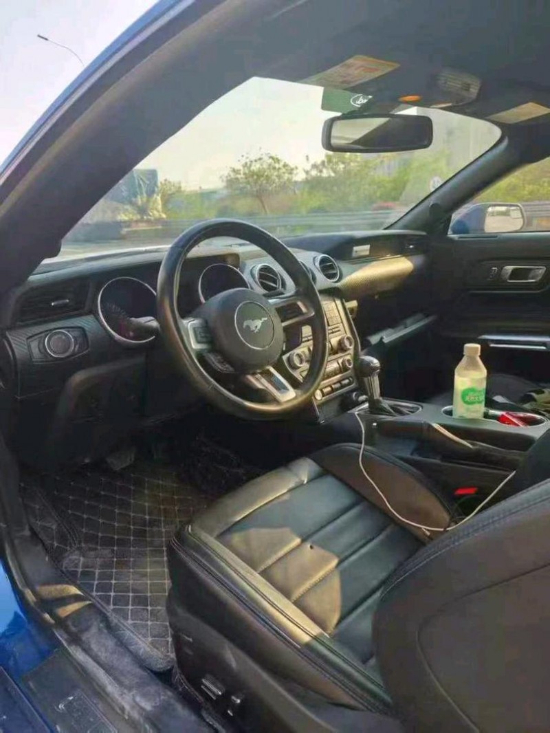 广州20年福特野马3