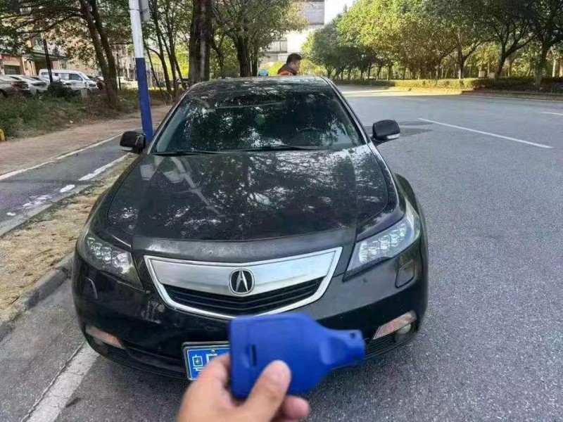 广州14年讴歌TL1