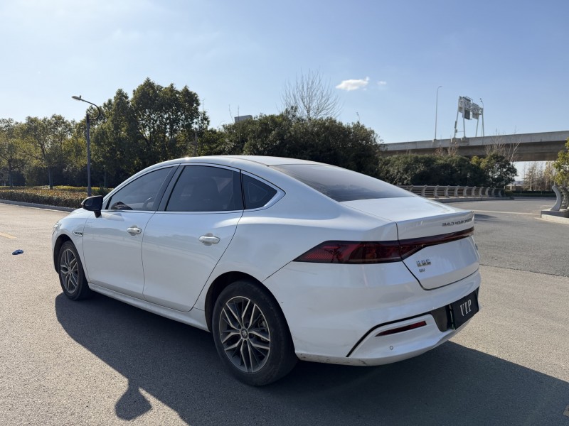 盐城22年比亚迪秦8