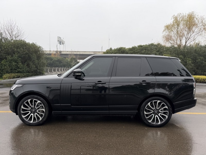 盐城22年路虎揽胜行政8