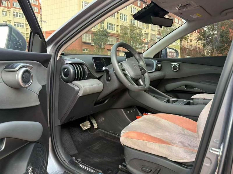 济宁25年比亚迪元4