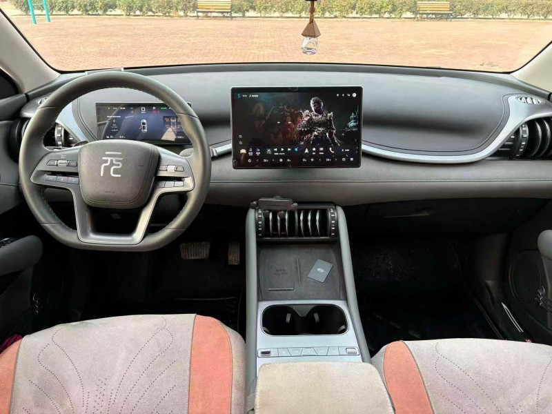 济宁25年比亚迪元6