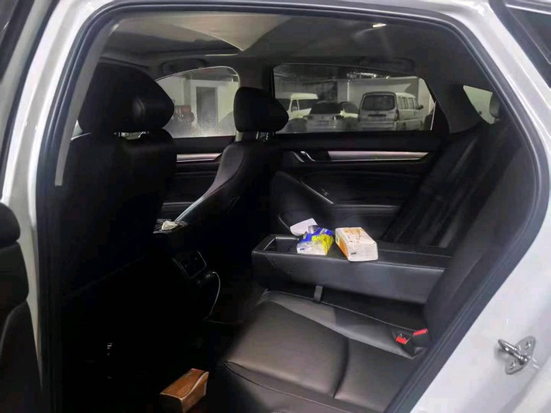 广州21年本田雅阁3