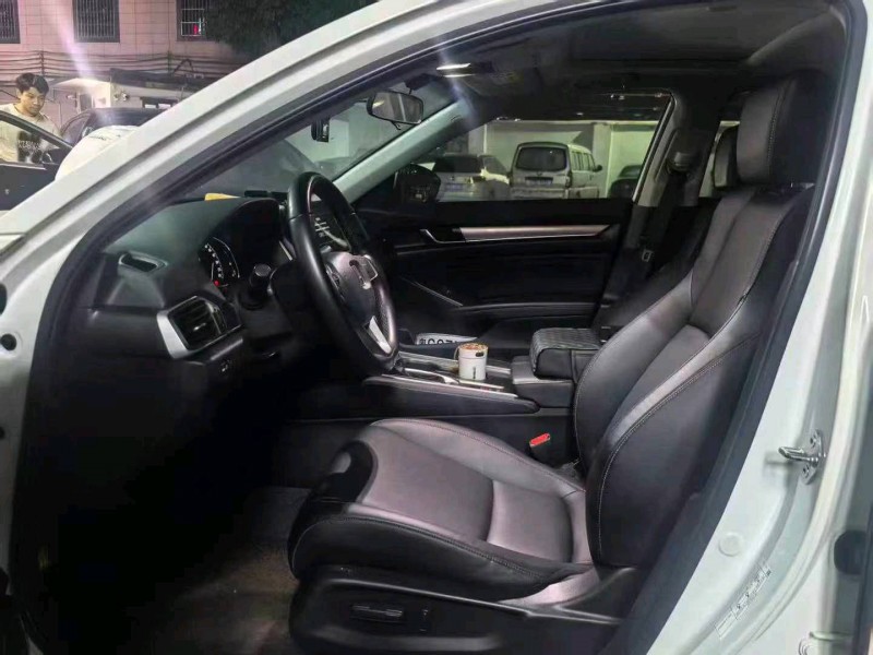 广州21年本田雅阁4