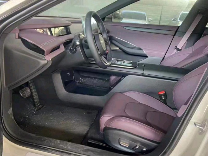 广州25年小米SU78