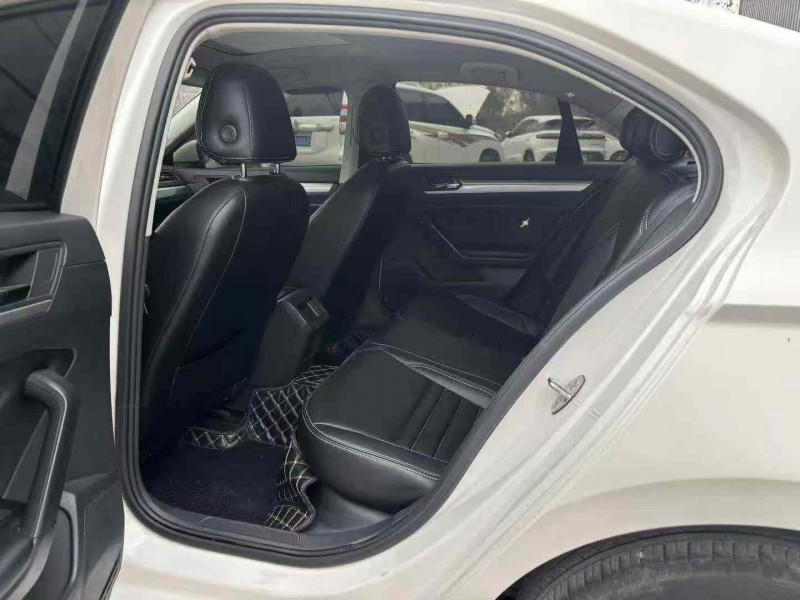 徐州18年大众凌渡5