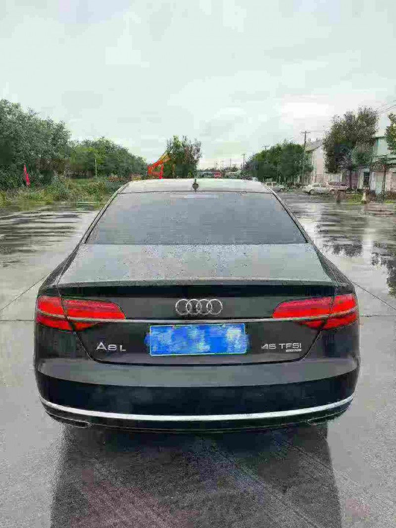 滨州15年奥迪A8L9