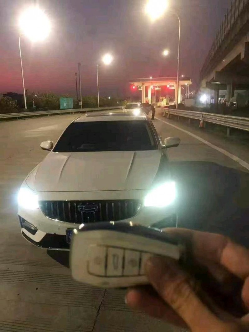 广州22年吉利星瑞1