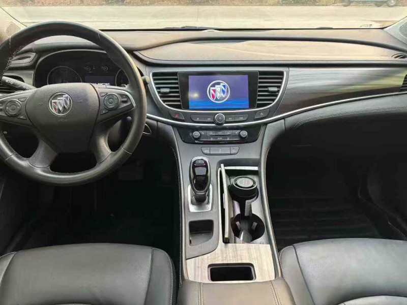 徐州22年别克君威4