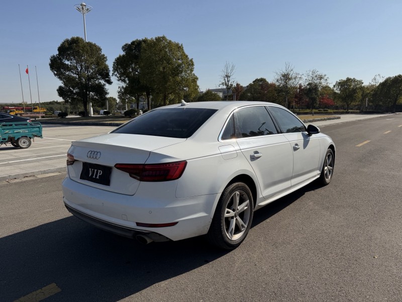 盐城17年奥迪A4L8