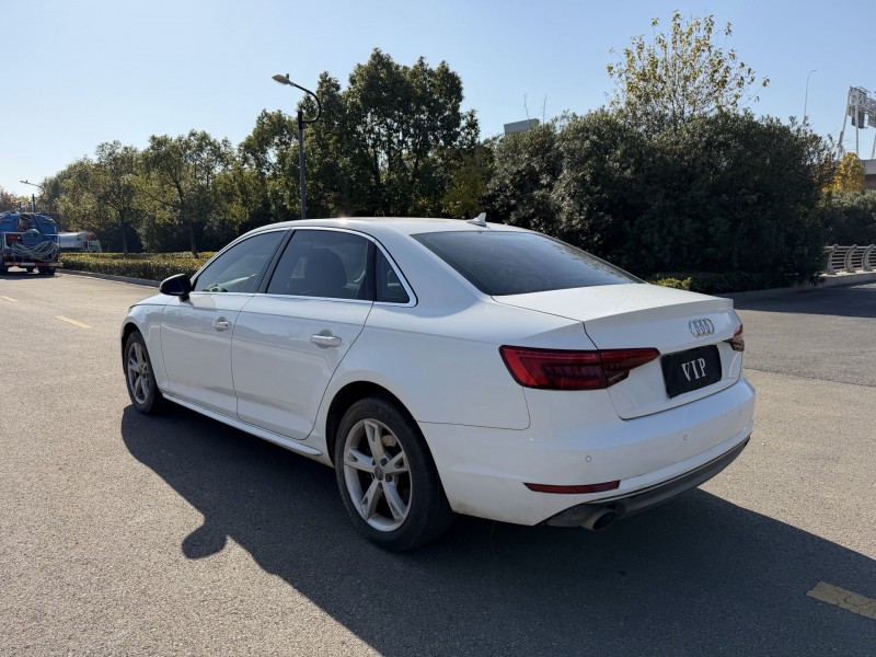 盐城17年奥迪A4L9