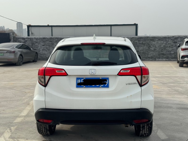 新乡21年本田缤智5