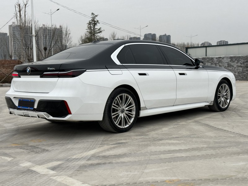 新乡23年宝马7系5