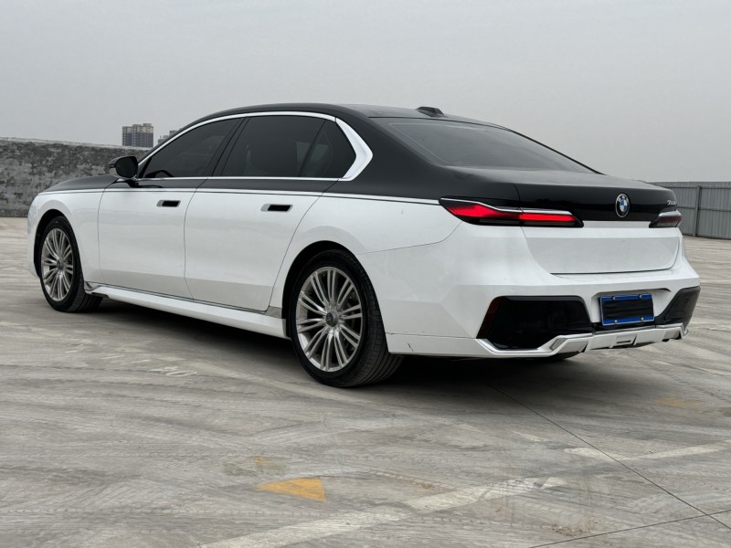 新乡23年宝马7系9