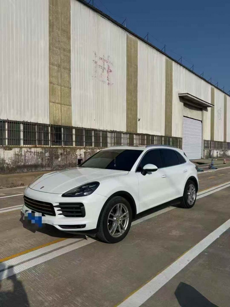菏泽21年保时捷卡宴2