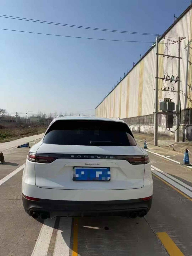 菏泽21年保时捷卡宴9