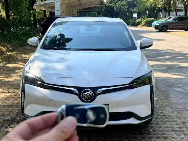 广州23年别克微蓝1