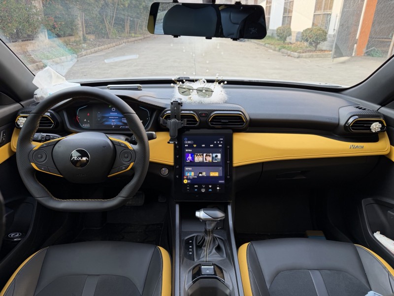 盐城23年东风奕炫6