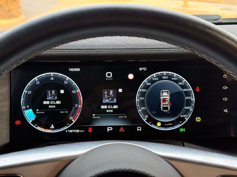 中卫23年长城汽车坦克8