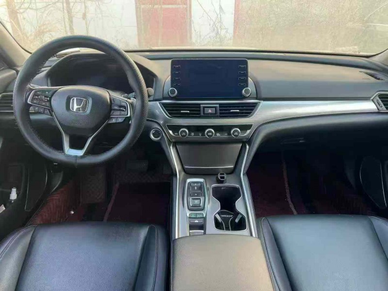 临沂19年本田雅阁5