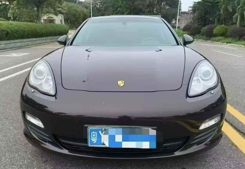 广州11年保时捷帕拉梅拉1