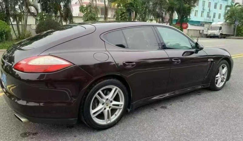 广州11年保时捷帕拉梅拉7