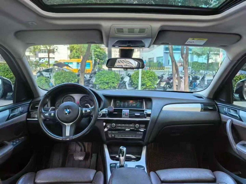 广州18年宝马X45