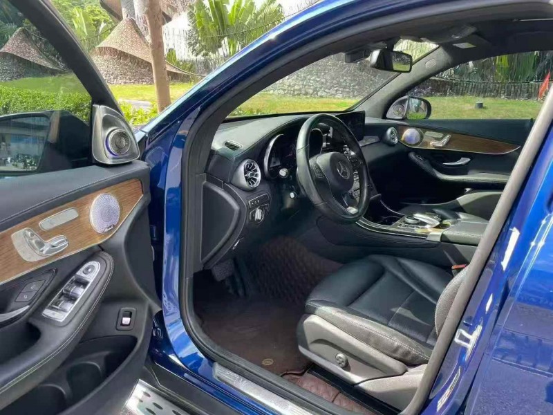 广州19年奔驰GLC6