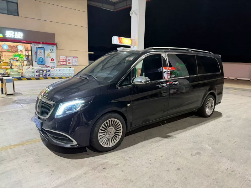 南昌17年奔驰威霆2