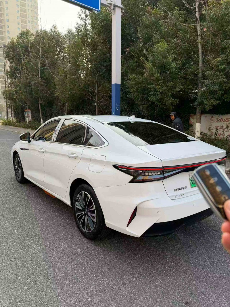 淮南24年奇瑞风云8