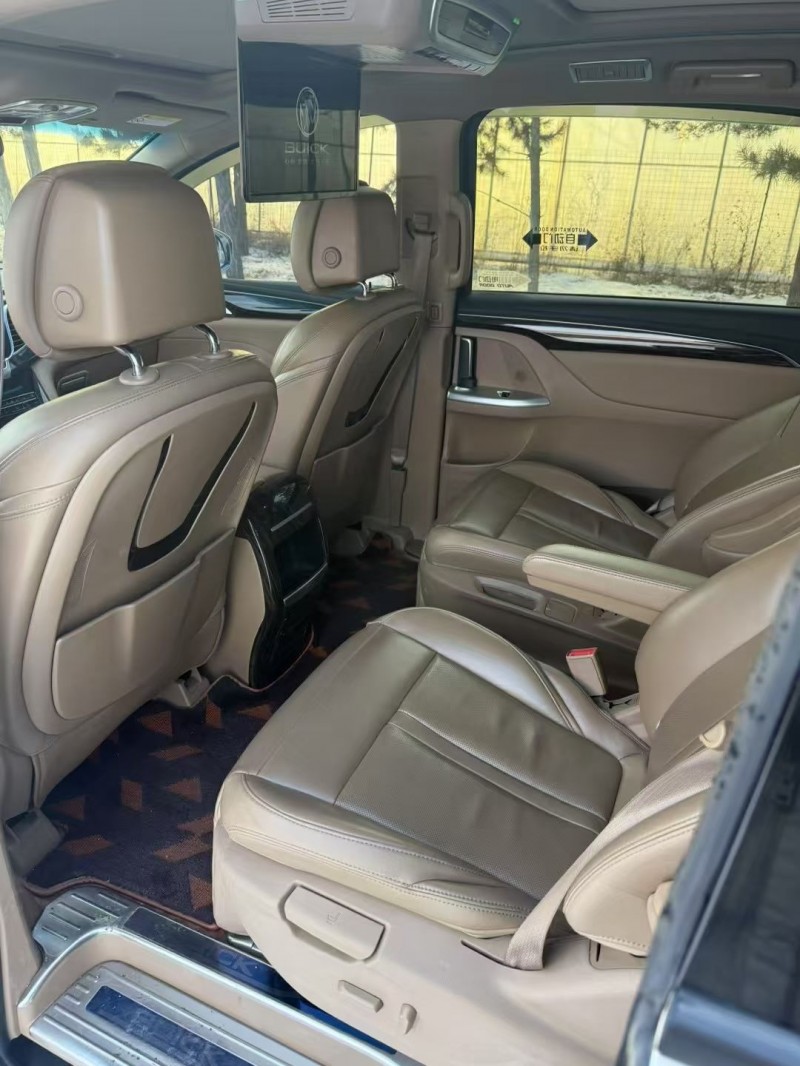 呼和浩特17年别克GL85