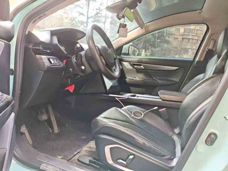 咸阳21年小鹏汽车G35