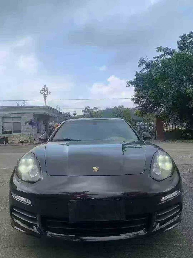 三明14年保时捷帕拉梅拉1