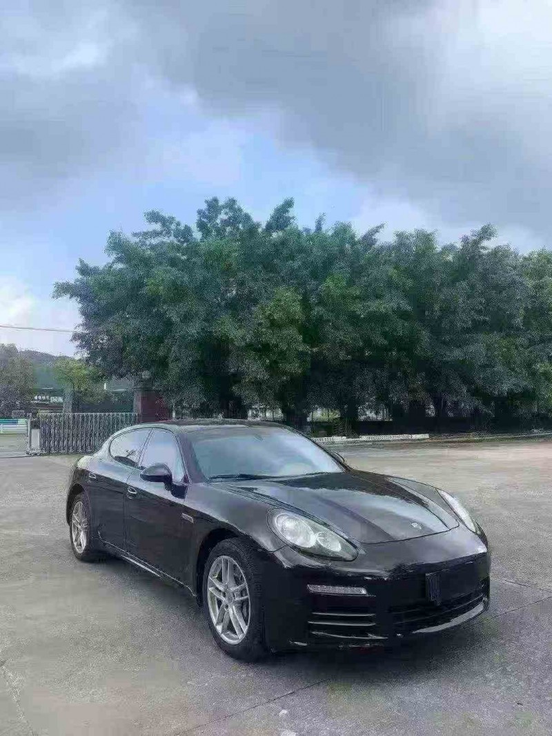 三明14年保时捷帕拉梅拉3