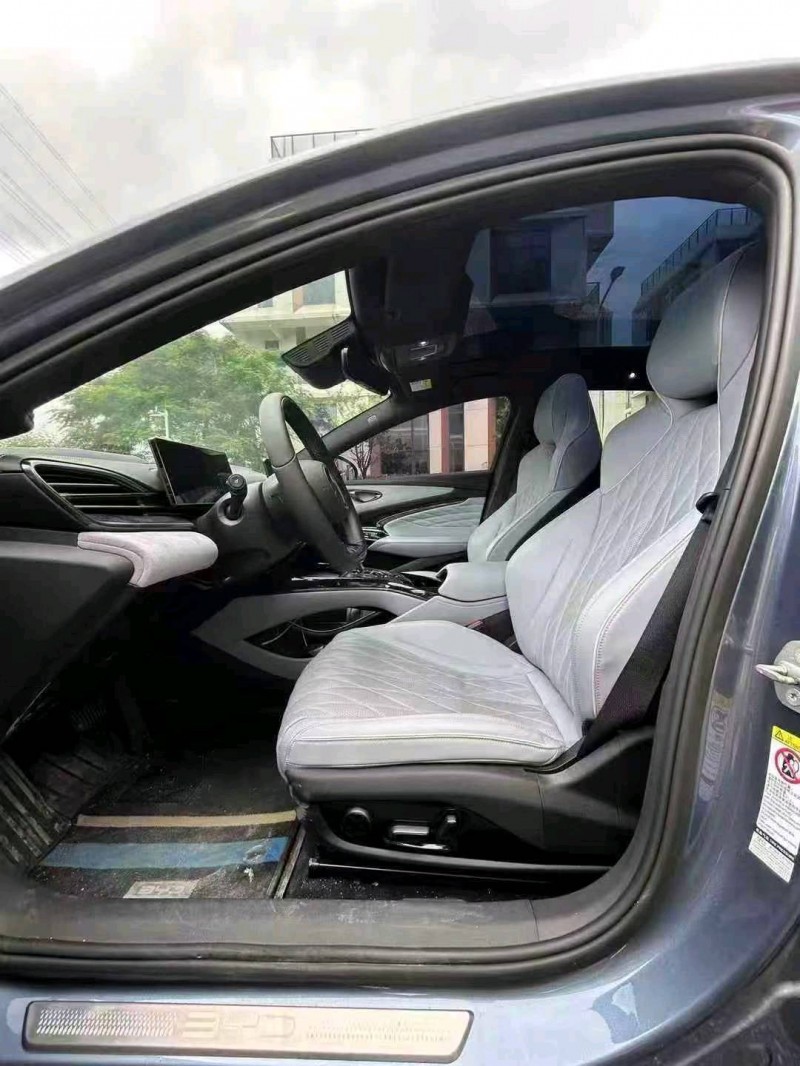 广州22年比亚迪海豹5