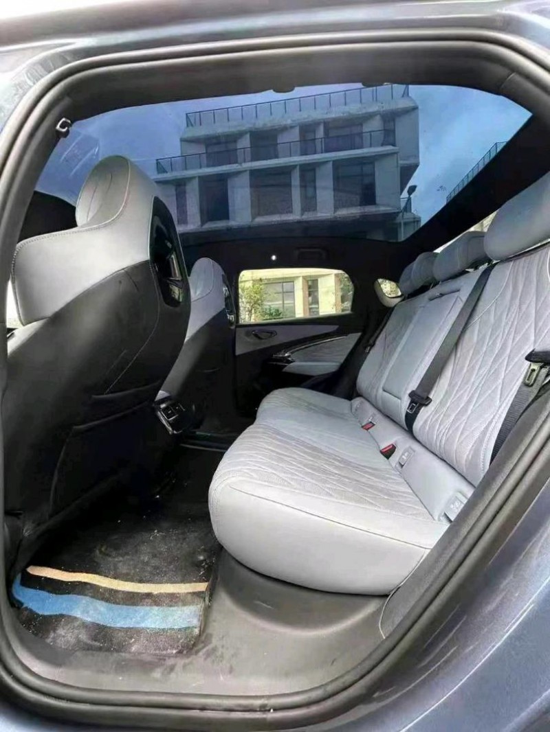 广州22年比亚迪海豹6