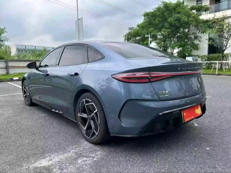 广州22年比亚迪海豹8