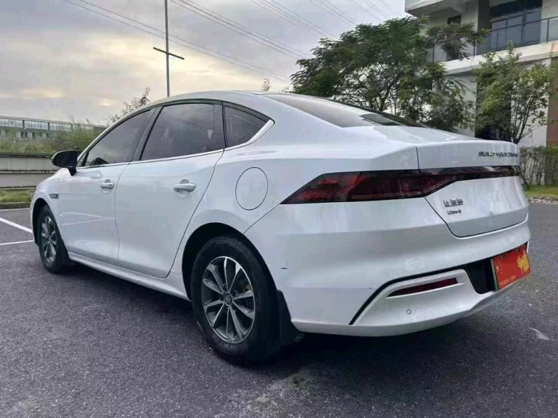 广州24年比亚迪秦9