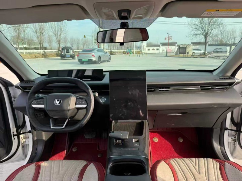 徐州25年长安汽车逸动4