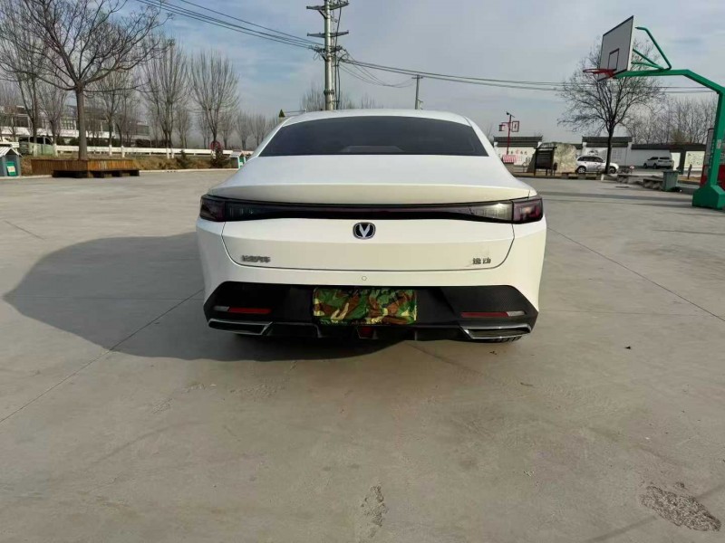 徐州25年长安汽车逸动9