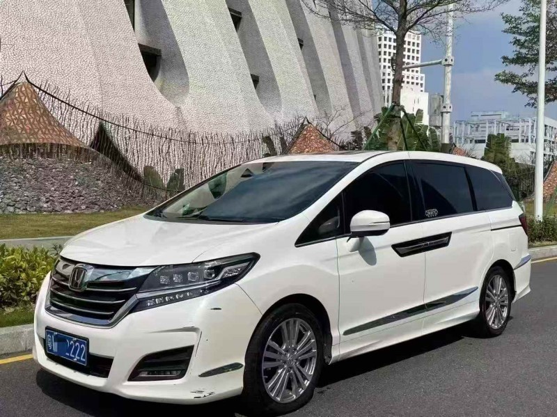 深圳18年本田艾力绅3