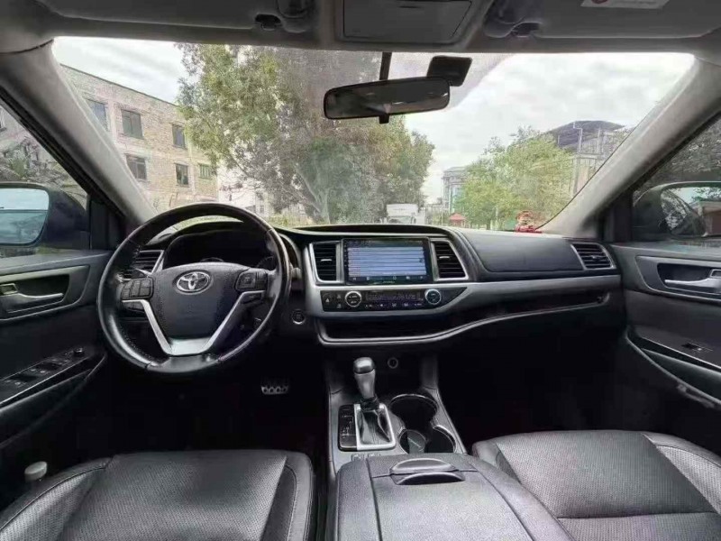 广州21年丰田汉兰达5