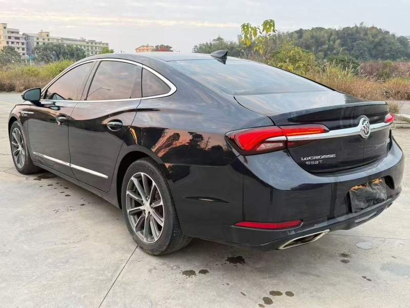 长沙20年别克君越7