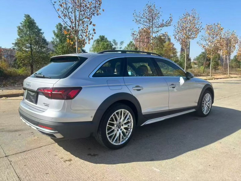 长沙23年奥迪A4L7