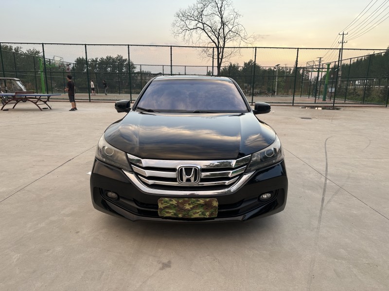 徐州14年本田雅阁1