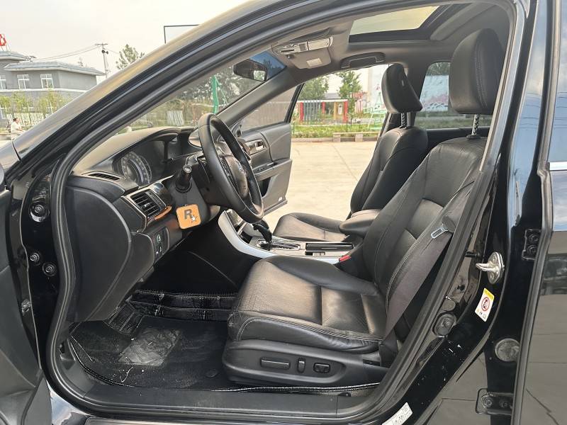 徐州14年本田雅阁3