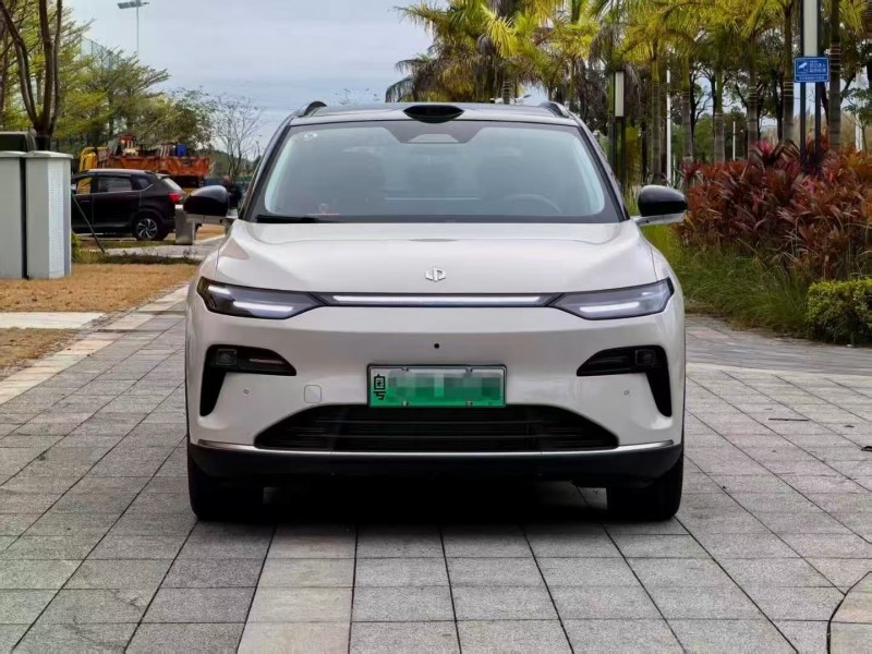 广州25年零跑汽车C111